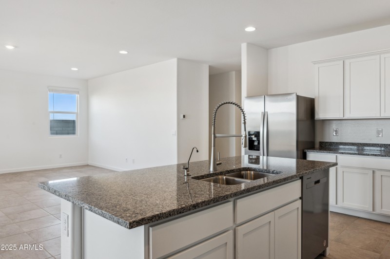 9-print-12367-e-bahia-ct-lot-413-magma-r