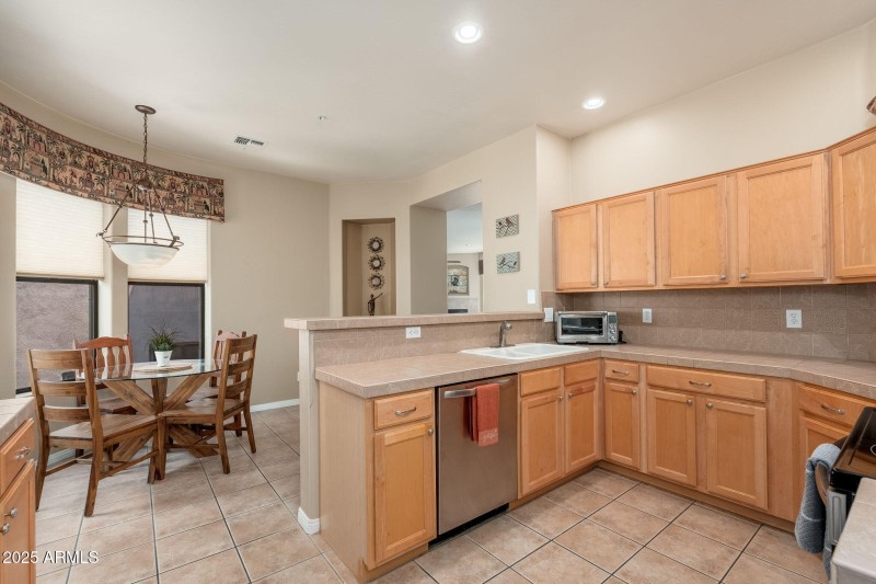 19550 N Grayhawk Dr UNIT 2063 - 016