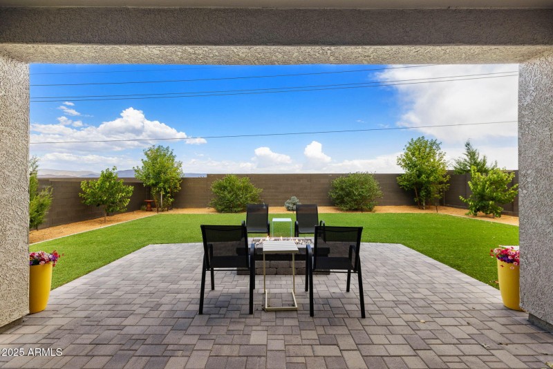 COVERED BACK PATIO