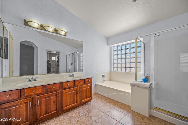 3549 S Oxley Circle-40