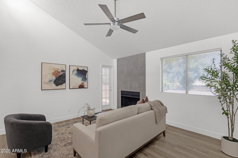 7-web-or-mls-1075-e-chandler-blvd-212