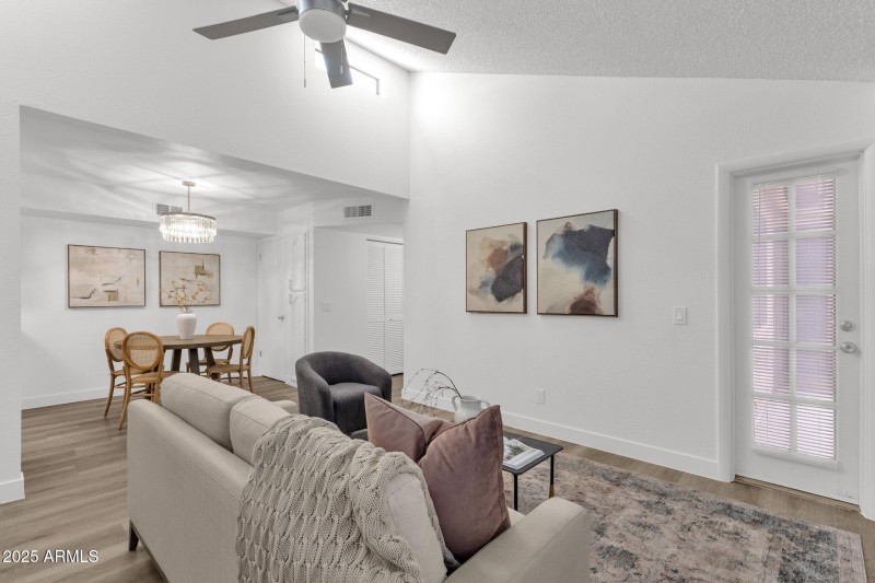 10-web-or-mls-1075-e-chandler-blvd-212