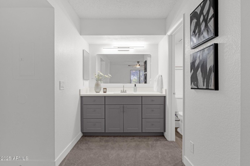 25-web-or-mls-1075-e-chandler-blvd-212