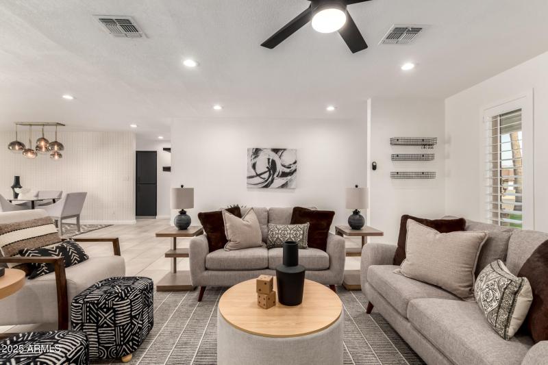 10- 2550 E Sahuaro Dr, Phoenix 85028