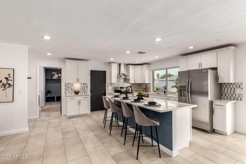 13- 2550 E Sahuaro Dr, Phoenix 85028