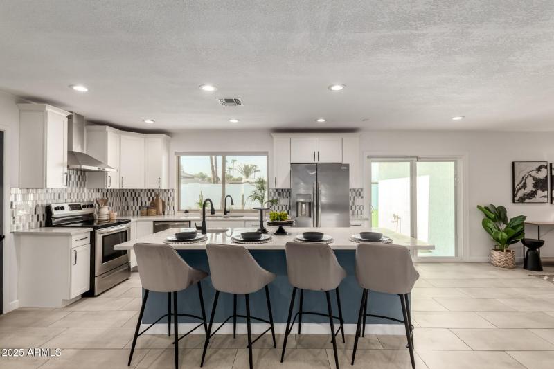 14- 2550 E Sahuaro Dr, Phoenix 85028