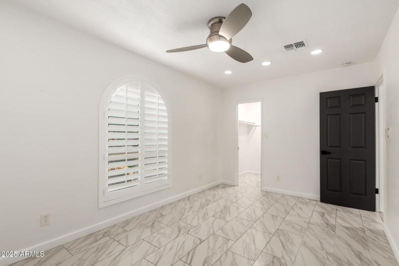 29- 2550 E Sahuaro Dr, Phoenix 85028