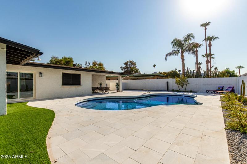 36- 2550 E Sahuaro Dr, Phoenix 85028