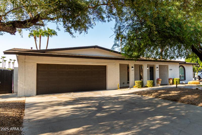 42- 2550 E Sahuaro Dr, Phoenix 85028