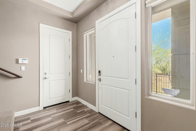 Pinnacle Pointe Unit 2037