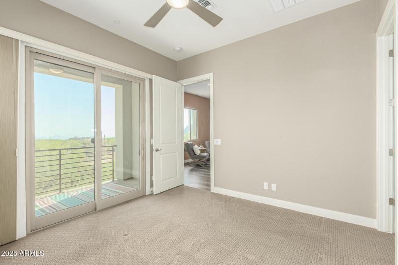 Pinnacle Pointe Unit 2037