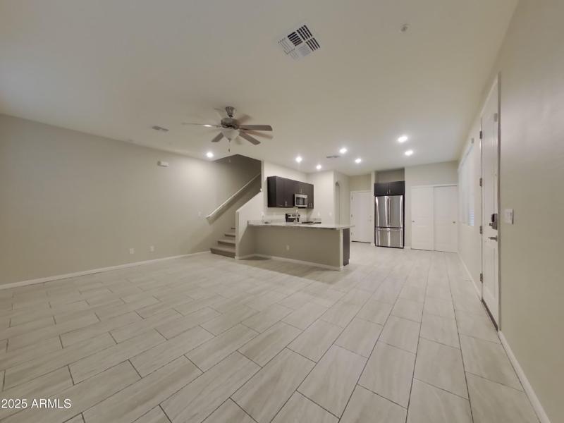 1_pc_5bvNGGexLW_DGCcpETTNe_layout_0