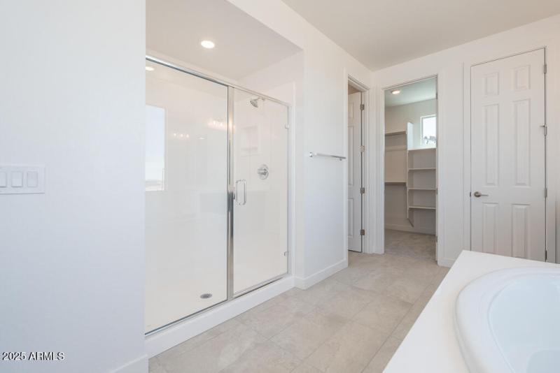 Tri Pointe Soleo 515 - Primary Bath-2MLS