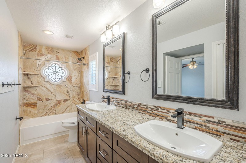 35-web-or-mls-Paradise-35