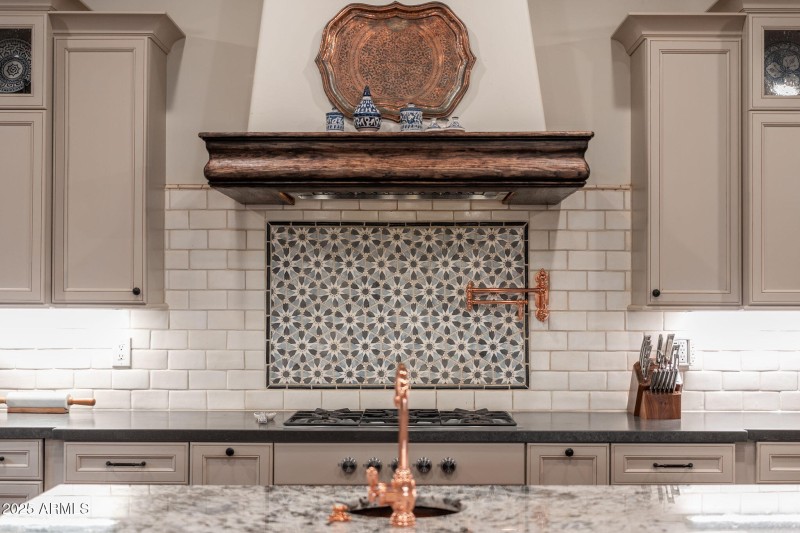 6527 E El Sendero Rd - 032