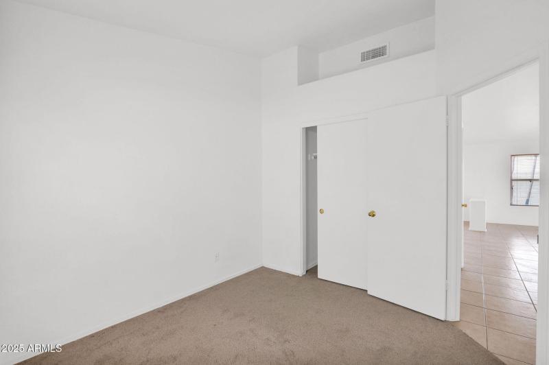 23-web-or-mls-P1279842