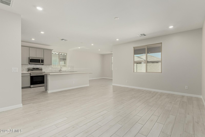 10 - Villa Hermosa 18368