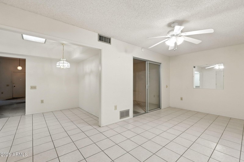 7-web-or-mls-Lancaster-7