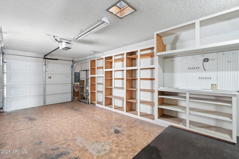 29-web-or-mls-Lancaster-30