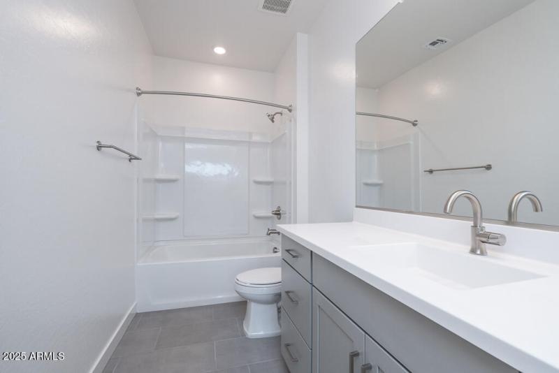 Tri Pointe Waterston Central 296 - Bathr