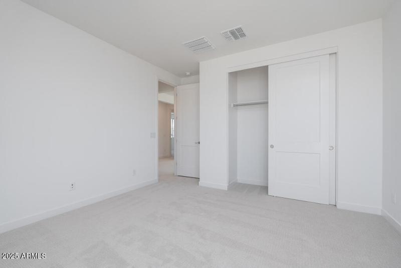 Tri Pointe Waterston Central 296 - Bedro