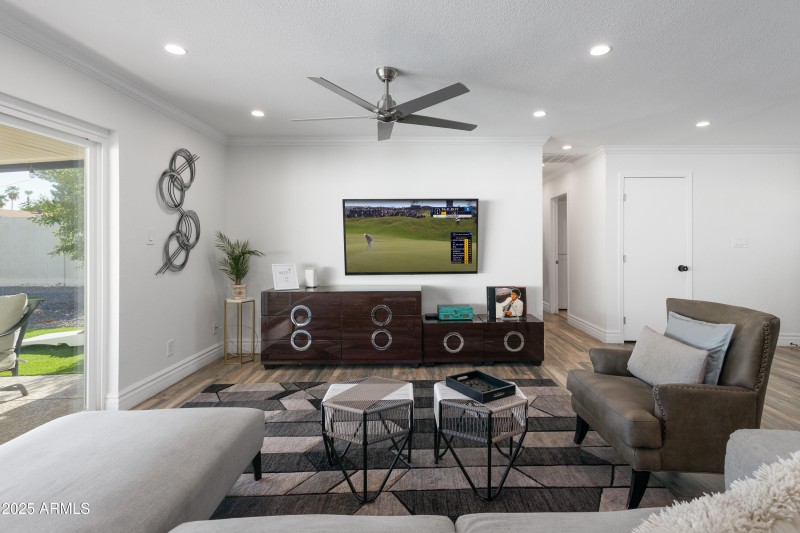 PropertyImageCo_8649EPlazaAve_WEB-11