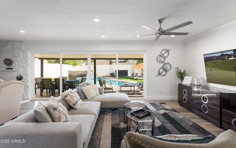 PropertyImageCo_8649EPlazaAve_WEB-12