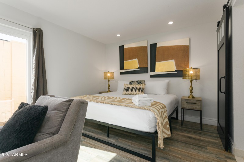 PropertyImageCo_8649EPlazaAve_WEB-20