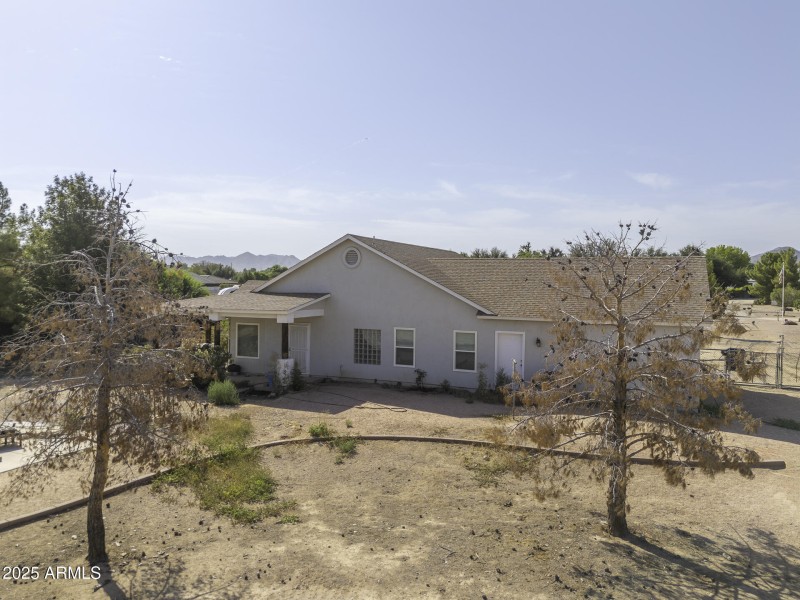 UAS House Back Center