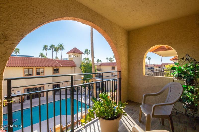 0017-17 - Thunderbird