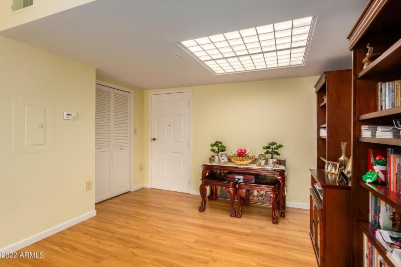 0001-01 - Thunderbird