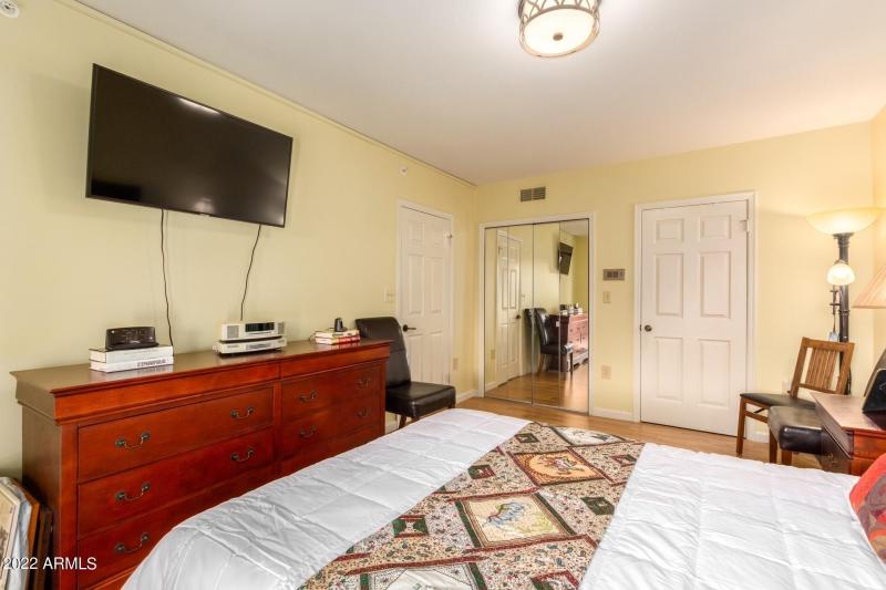 0022-22 - Thunderbird