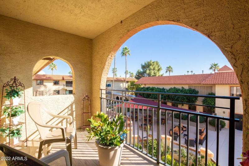 0023-23 - Thunderbird