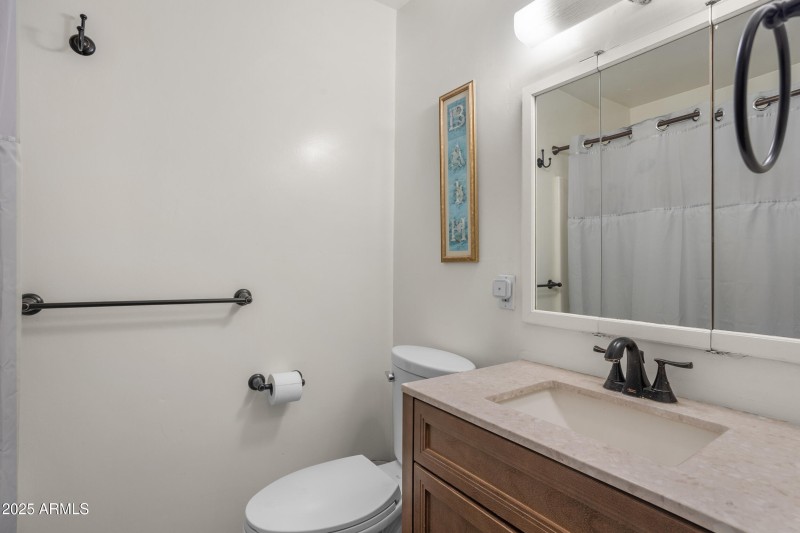 32_2301 n 38th st-25