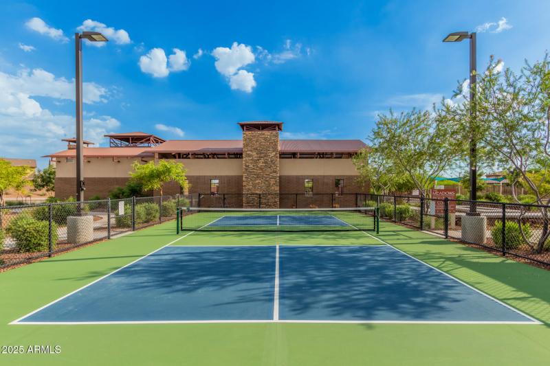 Community pickleball courts