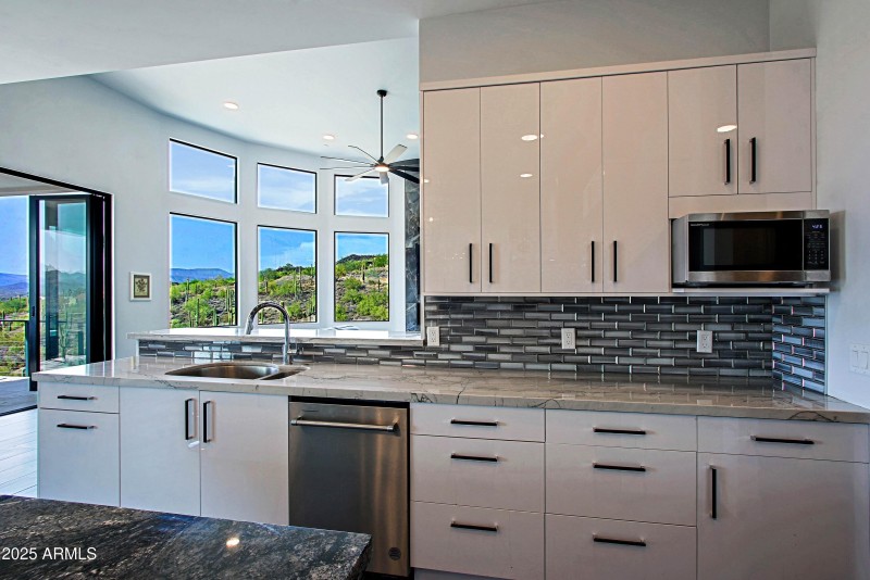 Kitchen 4