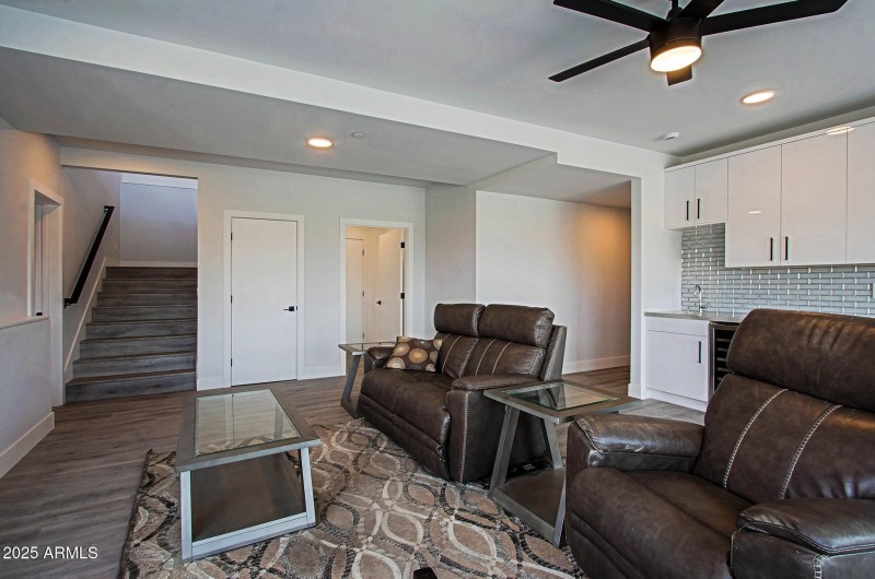 Family Room 4