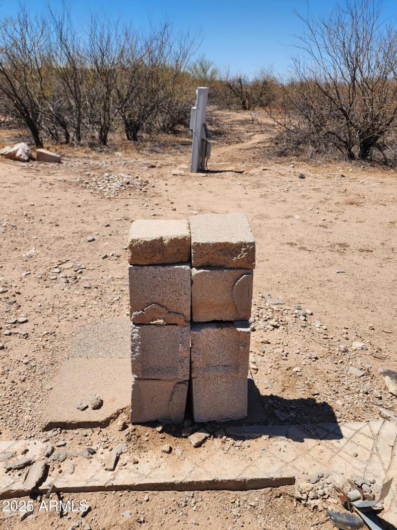 13122 W DUSTY FLAT PL