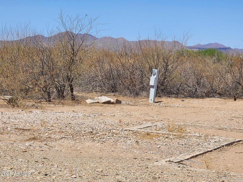 13122 W DUSTY FLAT PL