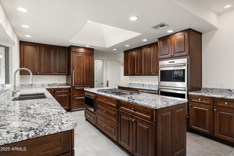 42-7147 N Red Ledge Dr (35 of 82)