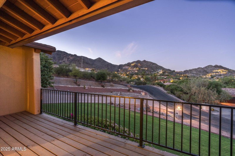 57-7147 N Red Ledge Dr (47 of 82)