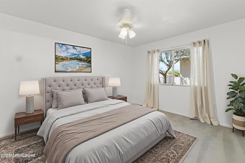 Guest Bedroom-Standard-16-1