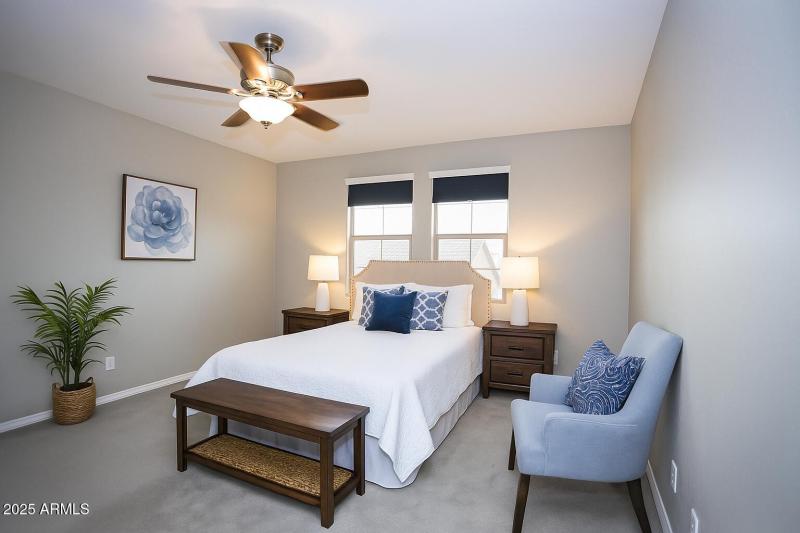 1954 E GERONIMO Street