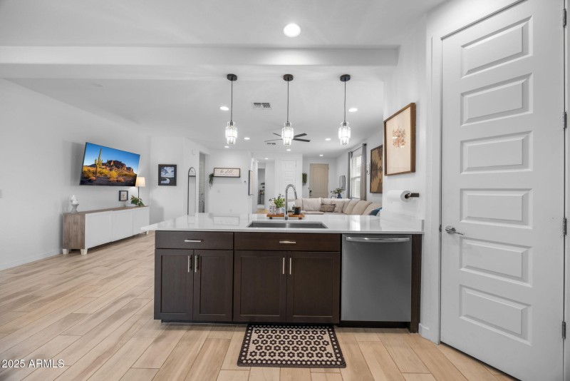 14-web-or-mls-36585-w-mediterranean-way