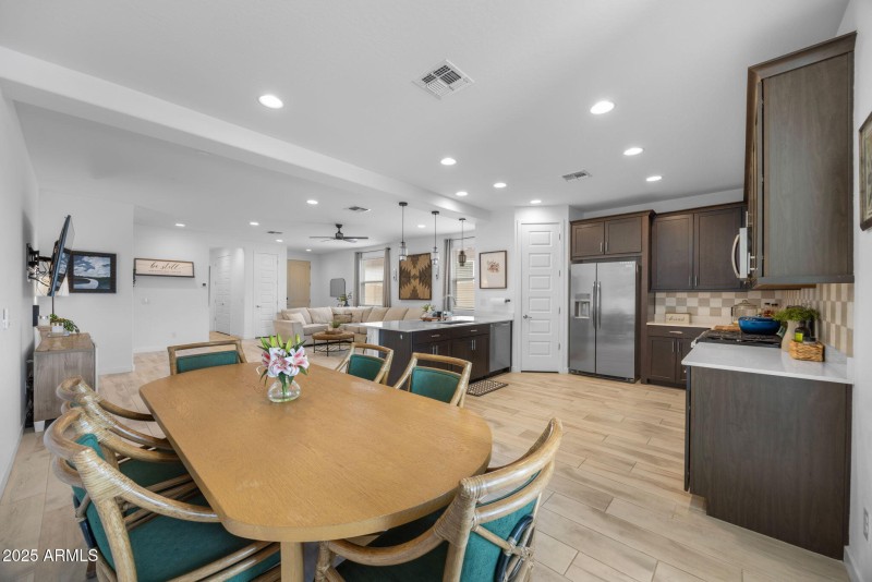 18-web-or-mls-36585-w-mediterranean-way