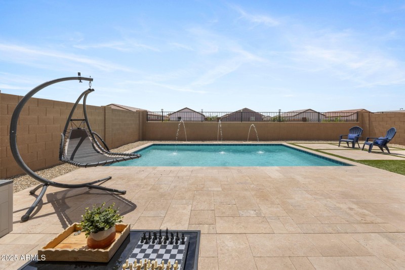 28-web-or-mls-36585-w-mediterranean-way