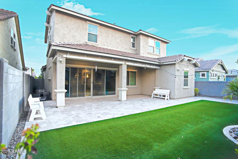 1954 E GERONIMO Street