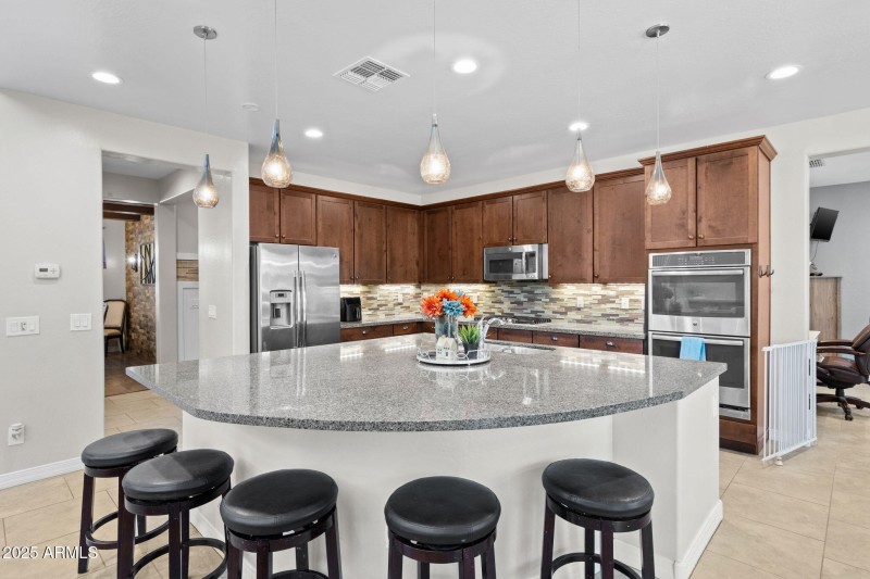 17-web-or-mls-10648 E. Kinetic Drive-17