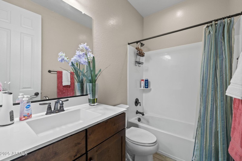 33-web-or-mls-10648 E. Kinetic Drive-33