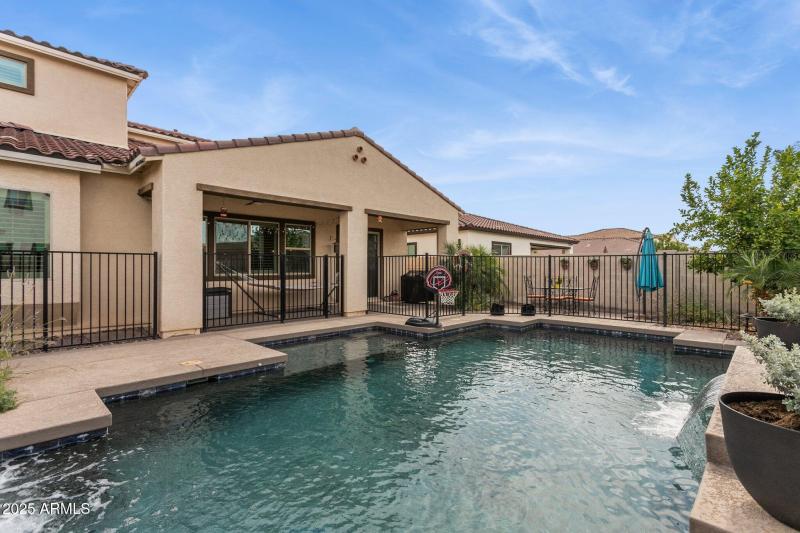 Heated pool with jets